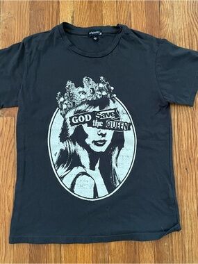 The Ordinary Black 'God Save the Queen' Taylor Swift Graphic Tee